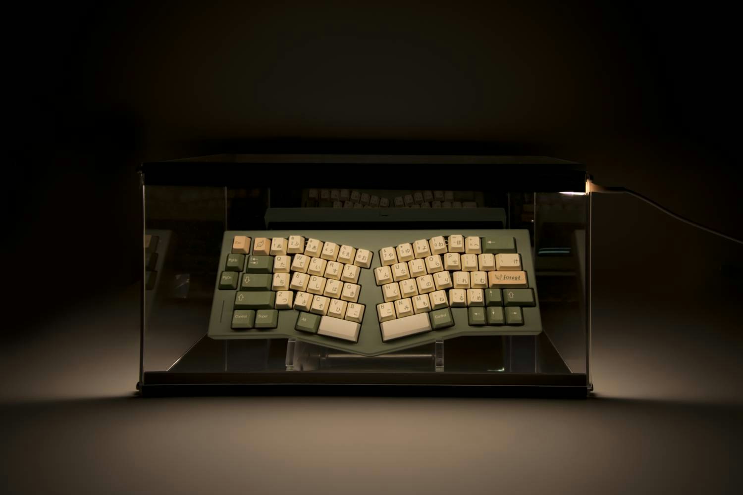 MOMOKA Aluminum Metal Keyboard Display Case Collection Boxes/Storage Trays Drop